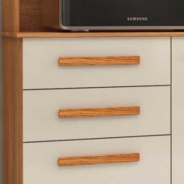 2 gavetas com corrediças telescópicas.