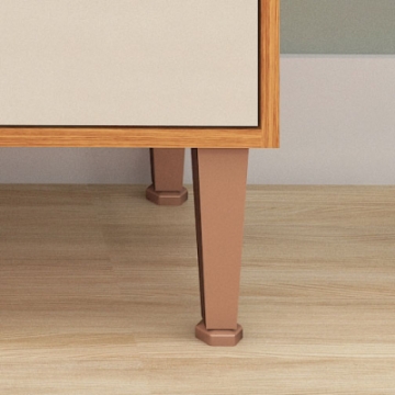 Pés plásticos com 17cm e regulagem de altura.